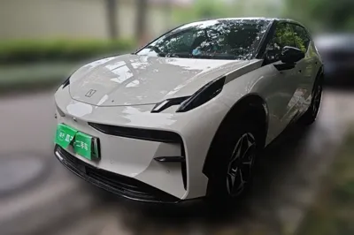 Zeekr X · 2025 год