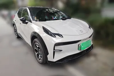 Zeekr X 2025, 6400 км, за 17745 USD