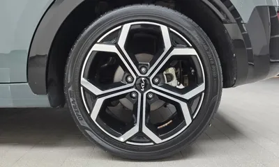 Kia Niro 2022, 70057 км, за 15628.05 USD - фото 21