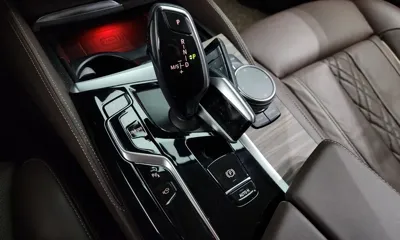 BMW 5-Series 2023, 48936 км, за 28901.72 USD - фото 9
