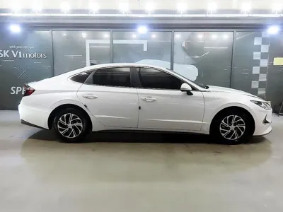 Hyundai Sonata 2022, 121141 км, за 10576.42 USD