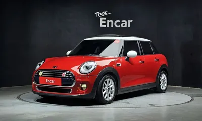 MINI Cooper · 2017 год