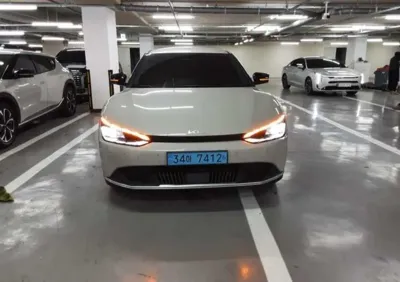 Kia EV6 · 2023 год