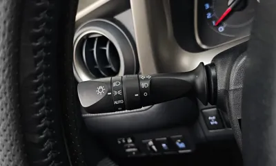 Toyota RAV4 2015, 70565 км, за 12307.09 USD - фото 27