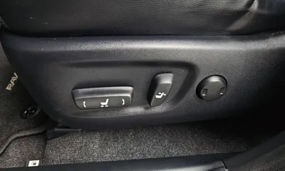 Toyota RAV4 2015, 70565 км, за 12307.09 USD - фото 31