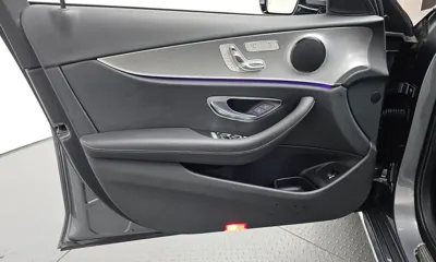 Mercedes-Benz E-Class 2019, 60887 км, за 13986.48 USD - фото 24