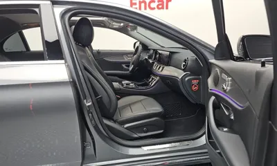 Mercedes-Benz E-Class 2019, 60887 км, за 13986.48 USD - фото 26