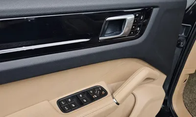 Porsche Cayenne 2019, 140181 км, за 34803.57 USD - фото 17