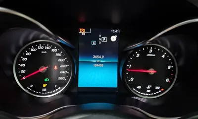 Mercedes-Benz C-Class 2019, 139403 км, за 11159.25 USD - фото 8