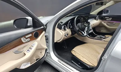 Mercedes-Benz C-Class 2019, 139403 км, за 11159.25 USD - фото 10