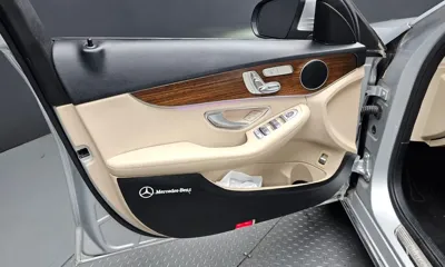 Mercedes-Benz C-Class 2019, 139403 км, за 11159.25 USD - фото 24
