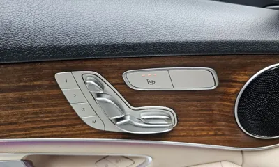 Mercedes-Benz C-Class 2019, 139403 км, за 11159.25 USD - фото 28