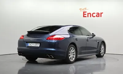 Porsche Panamera 2010, 105001 км, за 15107.72 USD