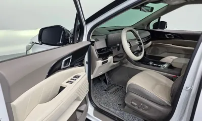 Kia Canival 2025, 11530 км, за 31836.68 USD - фото 10