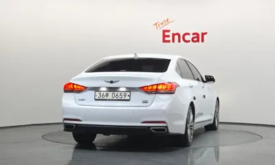 Hyundai Genesis 2016, 155804 км, за 7598.28 USD