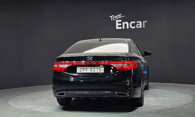 Hyundai Grandeur 2014, 186409 км, за 2797.3 USD