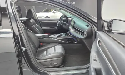 Hyundai Grandeur 2022, 70920 км, за 17112.65 USD - фото 10