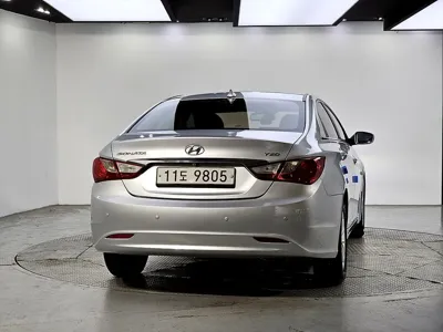 Hyundai Sonata 2010, 96000 км, за 1563.52 USD