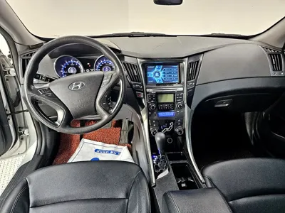 Hyundai Sonata 2010, 96000 км, за 1563.52 USD