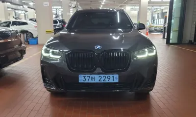 BMW iX3