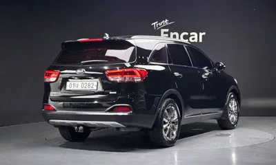 Kia Sorento 2016, 176128 км, за 8262.83 USD