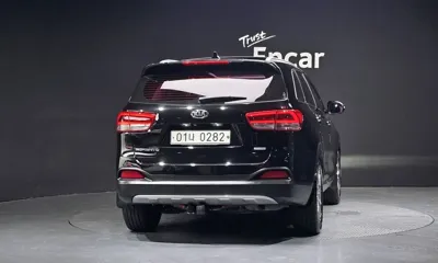 Kia Sorento 2016, 176128 км, за 8262.83 USD