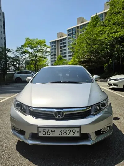 Honda Civic · 2012 год
