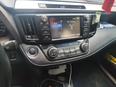 Toyota RAV4 2019, 140400 км, за 12050.97 USD - фото 6