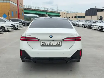 BMW 5-Series 2026, 4230 км, за 49231.98 USD