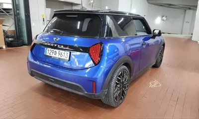 MINI Cooper 2025, 6575 км, за 21824.12 USD