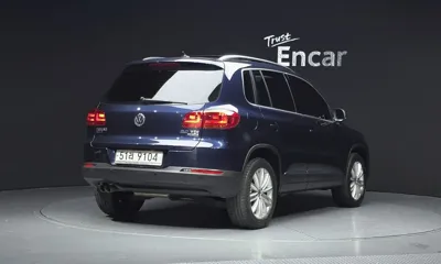Volkswagen Tiguan 2012, 61043 км, за 5464.49 USD