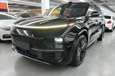 Li Auto L9 · 2022 год
