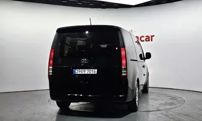 Hyundai Staria 2023, 109894 км, за 17542.12 USD