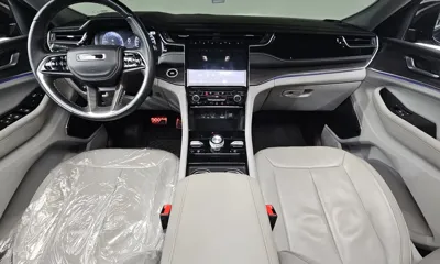 Jeep Cherokee 2022, 56062 км, за 26291.37 USD - фото 7