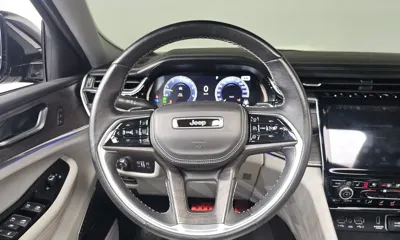 Jeep Cherokee 2022, 56062 км, за 26291.37 USD - фото 13