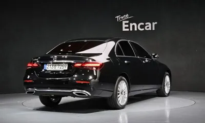 Mercedes-Benz E-Class 2023, 40211 км, за 27898.12 USD