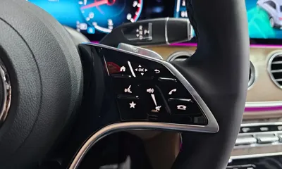 Mercedes-Benz E-Class 2023, 40211 км, за 27687.31 USD - фото 28