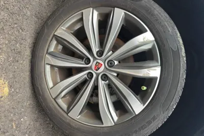Roewe RX5 Max 2019, 23000 км, за 8156 USD