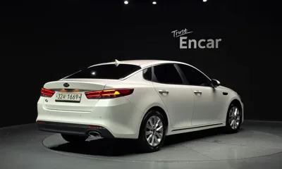 Kia K5 2016, 80269 км, за 6049.97 USD