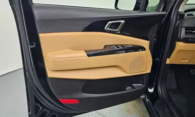 Kia Canival 2023, 80933 км, за 16612.39 USD - фото 24