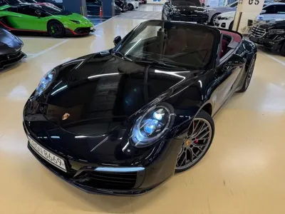 Porsche 911 · 2017 год