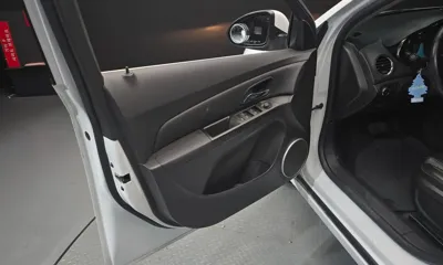 ChevroletGMDaewoo Cruze 2014, 162428 км, за 2146.76 USD - фото 11