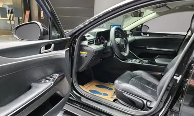 Kia K5 2020, 65392 км, за 8259 USD - фото 11