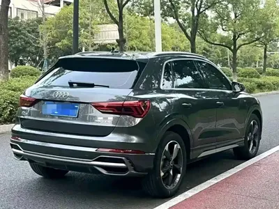 Audi Q3 2022, 51000 км, за 24209.88 USD
