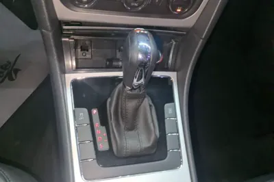 Volkswagen Passat 2015, 146500 км, за 7199 USD - фото 22
