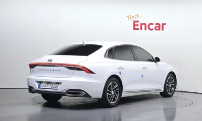 Hyundai Grandeur 2022, 97135 км, за 11701.22 USD