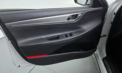 Hyundai Grandeur 2022, 97135 км, за 11701.22 USD - фото 24