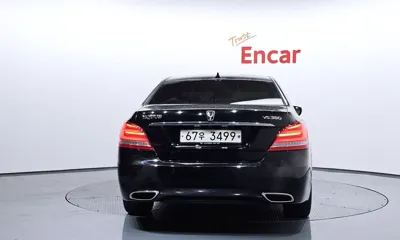Hyundai Equus 2013, 76265 км, за 5629.13 USD