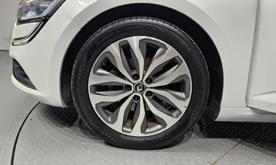 Renault-KoreaSamsung SM6 2017, 104643 км, за 5051.23 USD