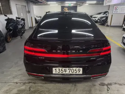 Genesis G90 2021, 60800 км, за 34134.17 USD
